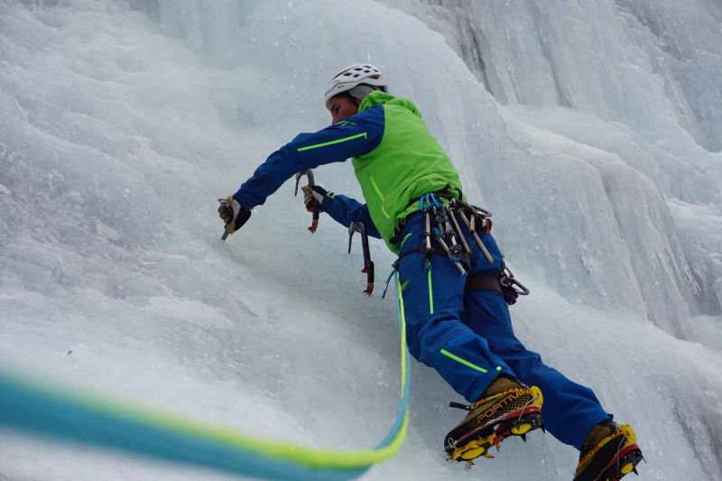 Eiskletterkurs im Allgäu mit Bergführer