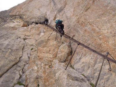 Abstieg in der Brenta an der Klettersteig-Leiter.