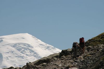 Bergschule Hindelang bei der Alpenüberquerung von der Zugspitze nach Meran mit Bergführer.