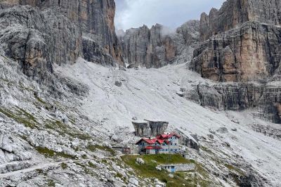 Hütte Brenta Dolomiten Klettersteige