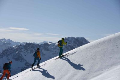 Zweitägiger Skitourenkurs im Allgäu.